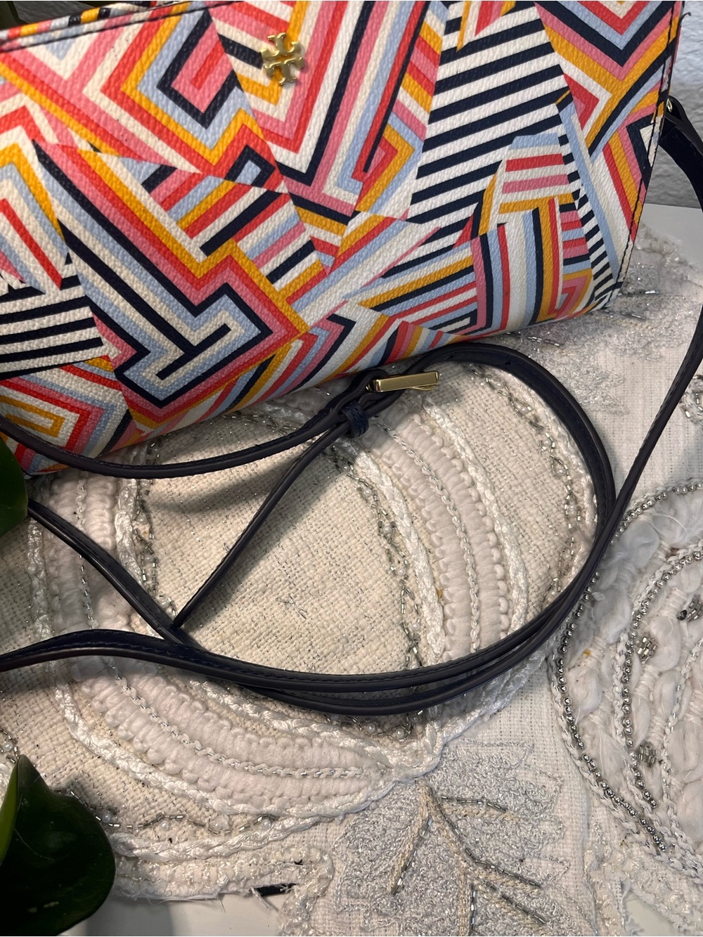 Tory Burch Kerrington Multicolor Geometric Crossbody Bag - Picture 3 of 14